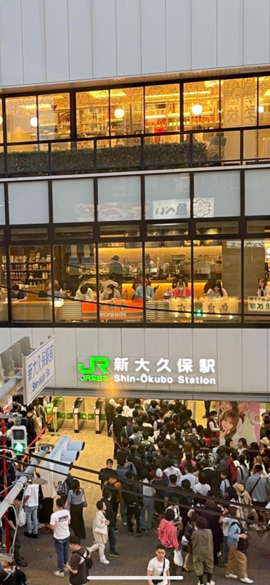 新宿庭院の屋-Shinjuku Garden Home -28 Square Meters King Size Bed Garden Room Tokio Buitenkant foto