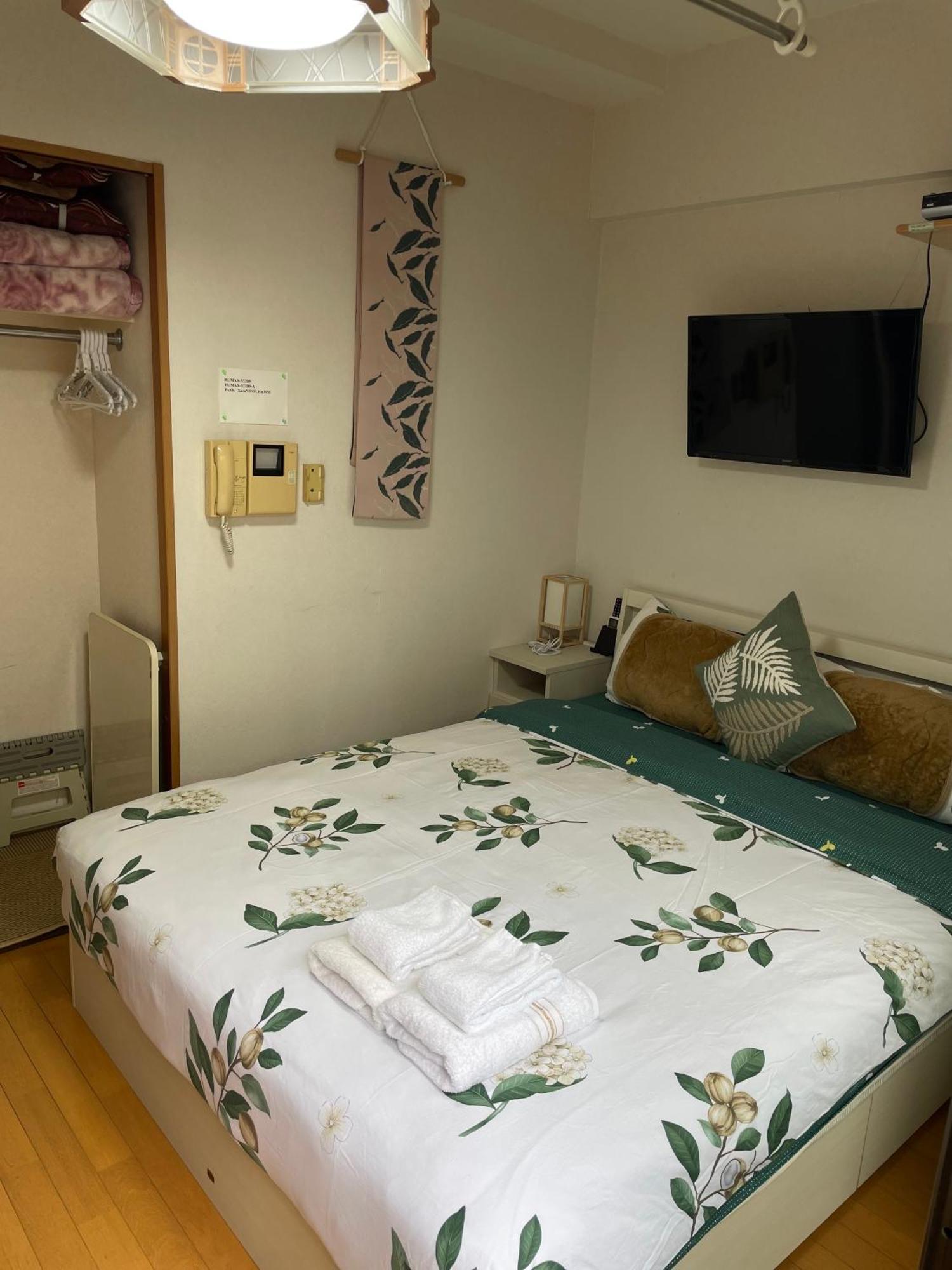 新宿庭院の屋-Shinjuku Garden Home -28 Square Meters King Size Bed Garden Room Tokio Buitenkant foto